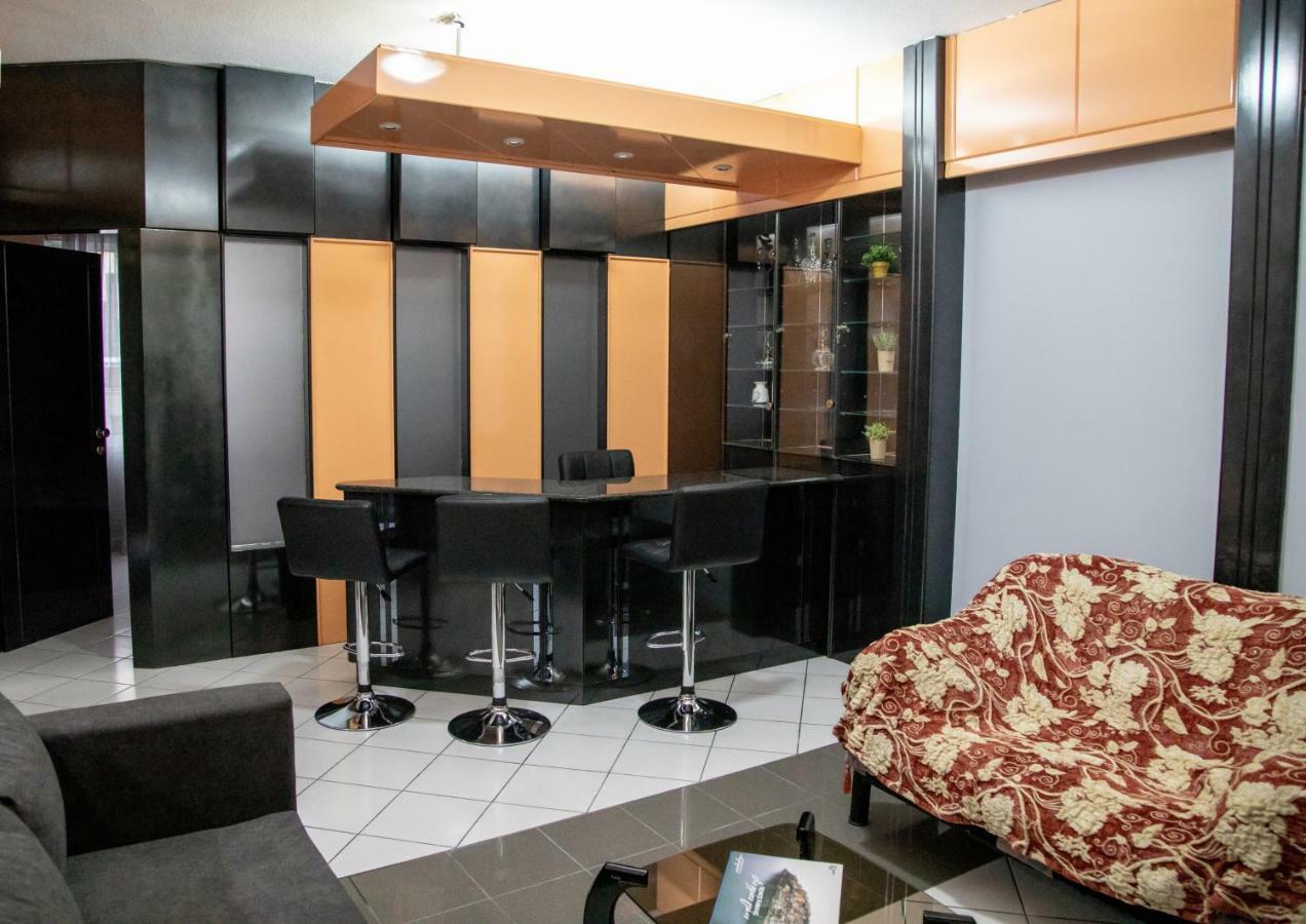 Christine'S Downtown Suites カヴァラ エクステリア 写真
